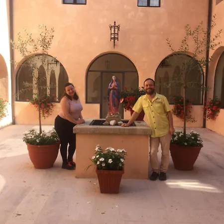 Convento San Bernardino Hotel