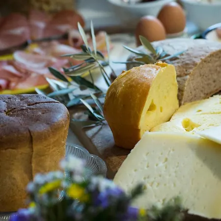 Convento San Bernardino فندق